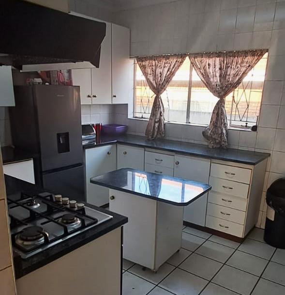 3 Bedroom Property for Sale in Noycedale Gauteng