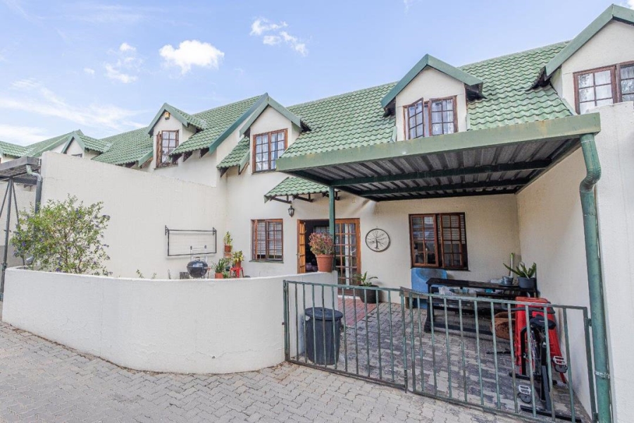 3 Bedroom Property for Sale in Halfway Gardens Gauteng