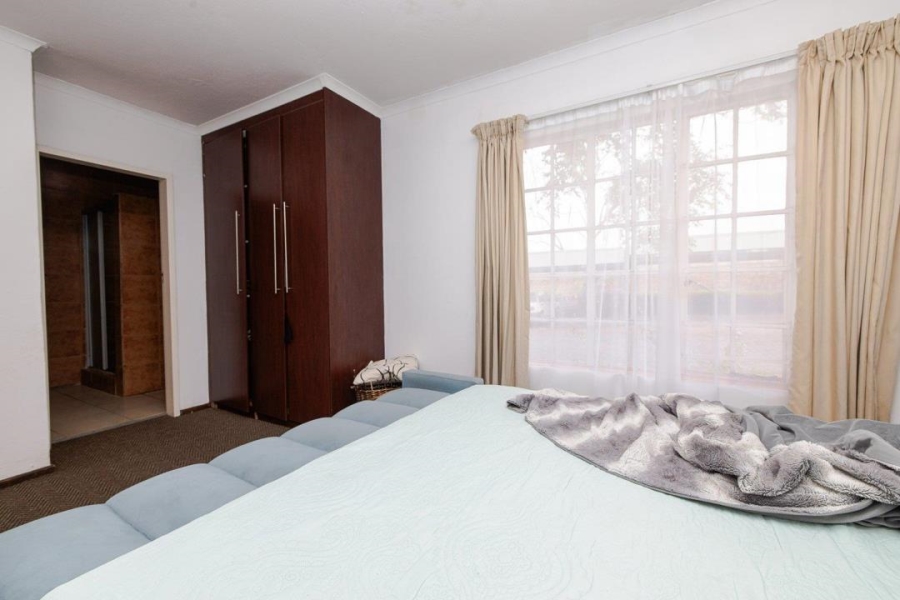 3 Bedroom Property for Sale in Halfway Gardens Gauteng