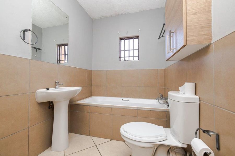 2 Bedroom Property for Sale in Sagewood Gauteng