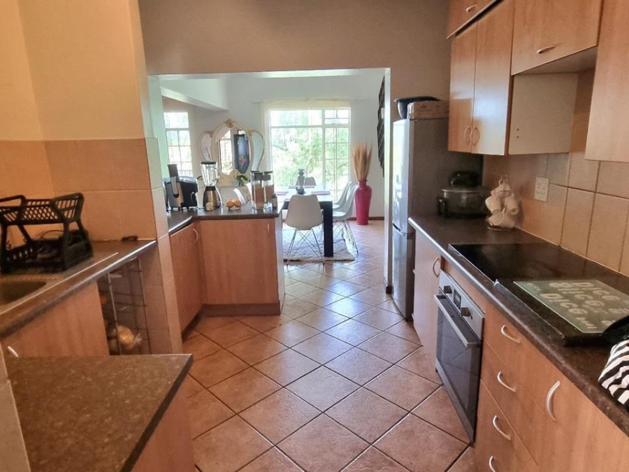 3 Bedroom Property for Sale in La Montagne Gauteng