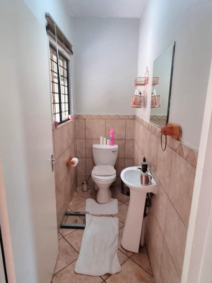 3 Bedroom Property for Sale in La Montagne Gauteng