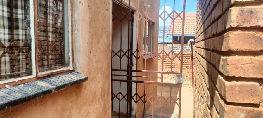 4 Bedroom Property for Sale in Soshanguve UU Gauteng