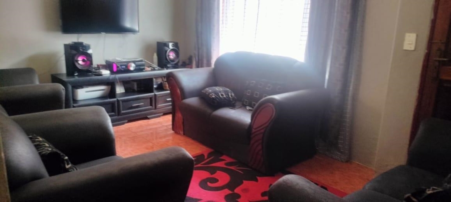 4 Bedroom Property for Sale in Soshanguve UU Gauteng