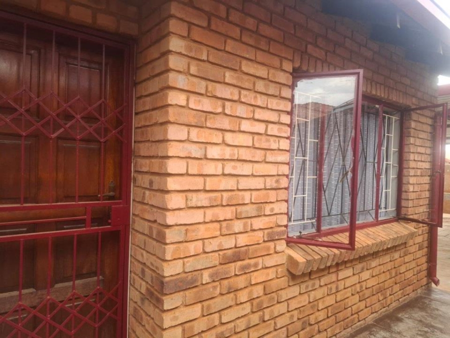 4 Bedroom Property for Sale in Soshanguve UU Gauteng