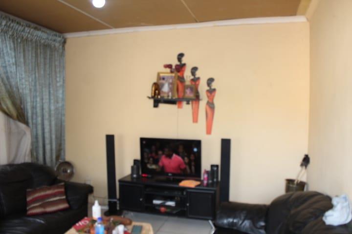 2 Bedroom Property for Sale in Hammanskraal Gauteng