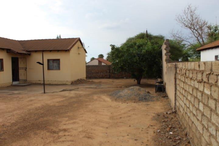 2 Bedroom Property for Sale in Hammanskraal Gauteng