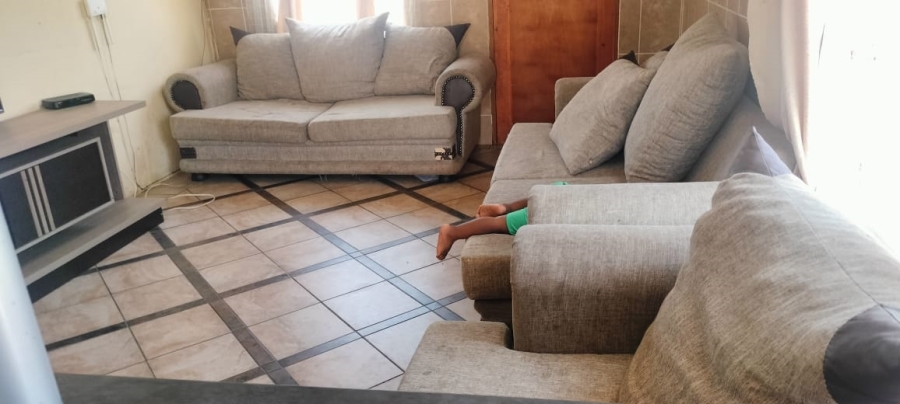 2 Bedroom Property for Sale in Soshanguve VV Gauteng