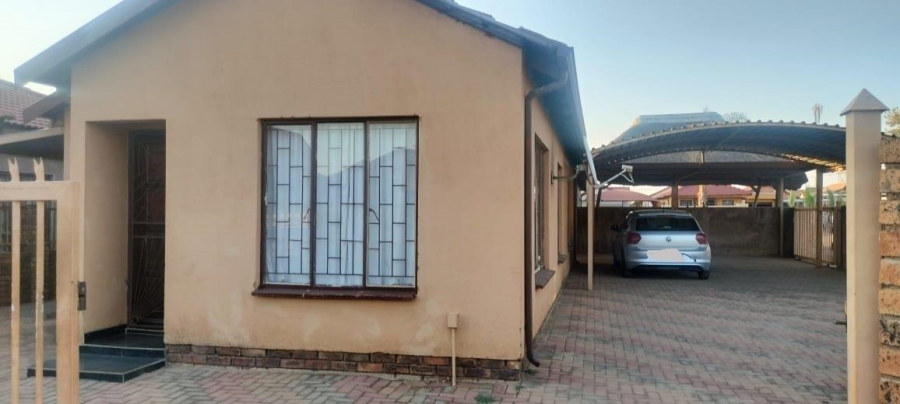 3 Bedroom Property for Sale in Soshanguve VV Gauteng