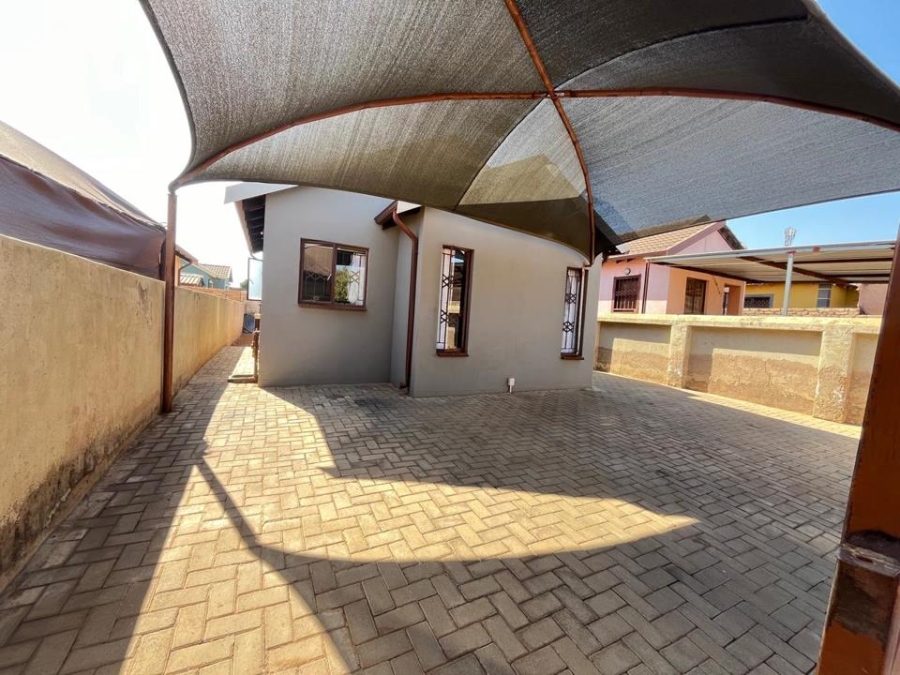 2 Bedroom Property for Sale in Soshanguve VV Gauteng