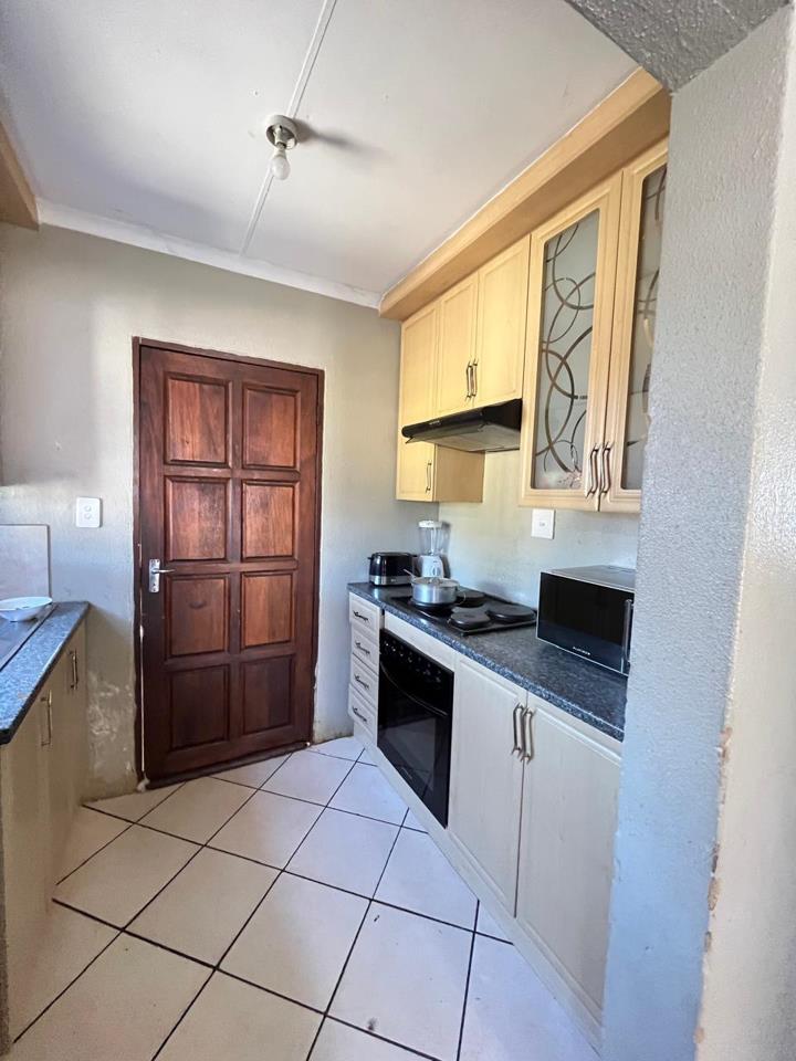 2 Bedroom Property for Sale in Soshanguve VV Gauteng