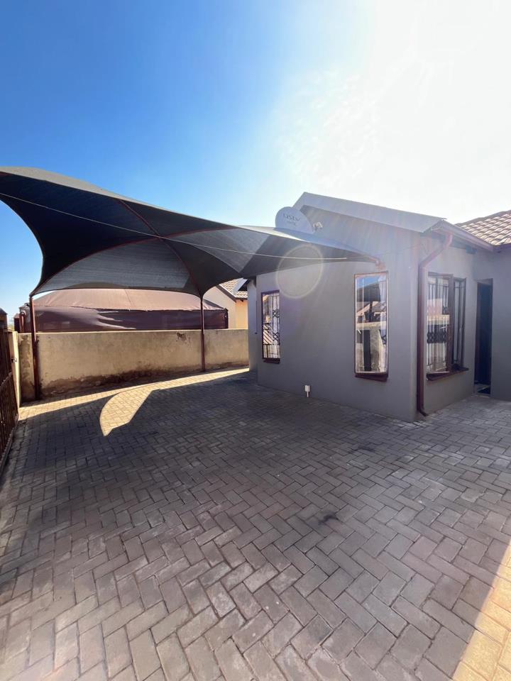 2 Bedroom Property for Sale in Soshanguve VV Gauteng