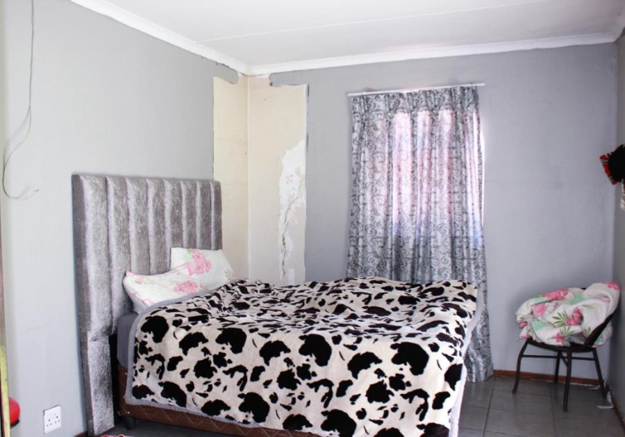 5 Bedroom Property for Sale in Birch Acres Gauteng