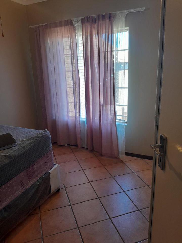 2 Bedroom Property for Sale in Mooikloof Ridge Gauteng