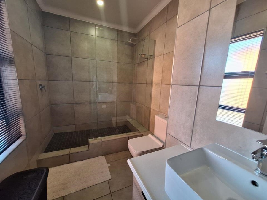 3 Bedroom Property for Sale in Six Fountains Residential Estate Gauteng