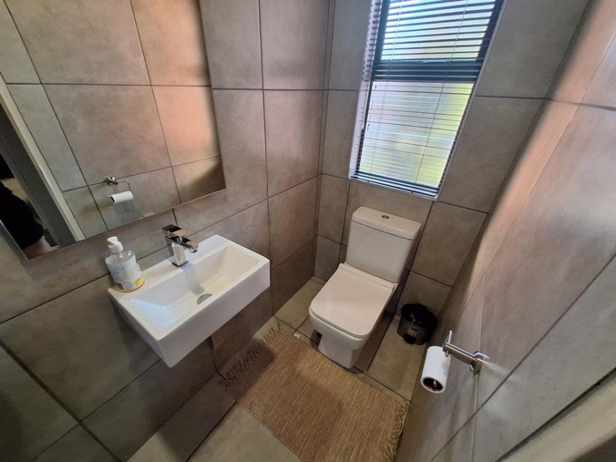 3 Bedroom Property for Sale in Six Fountains Residential Estate Gauteng