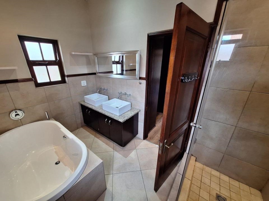 3 Bedroom Property for Sale in Six Fountains Residential Estate Gauteng