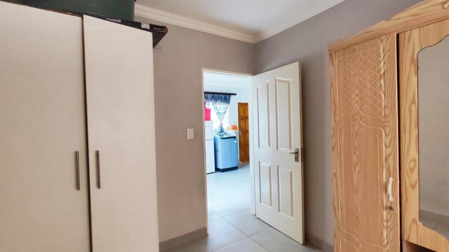 3 Bedroom Property for Sale in Daggafontein Gauteng