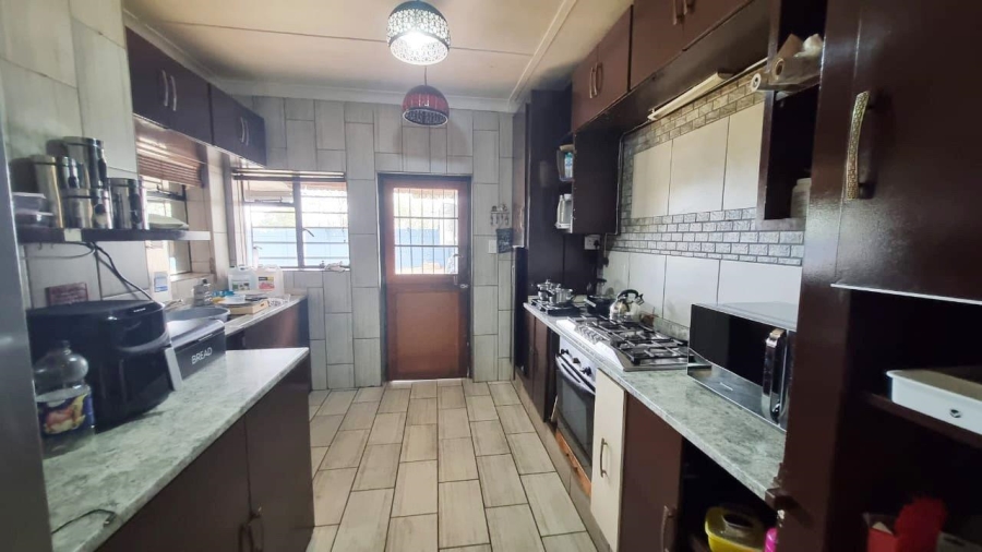 3 Bedroom Property for Sale in Daggafontein Gauteng