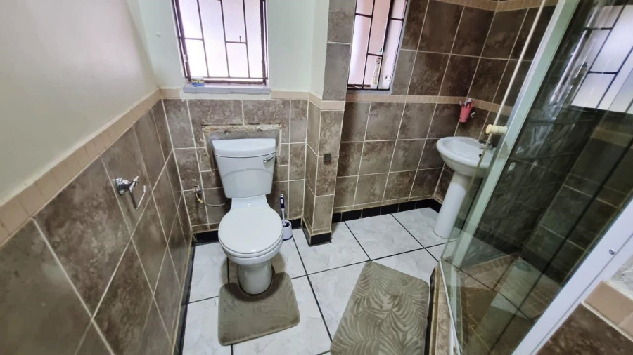 3 Bedroom Property for Sale in Daggafontein Gauteng