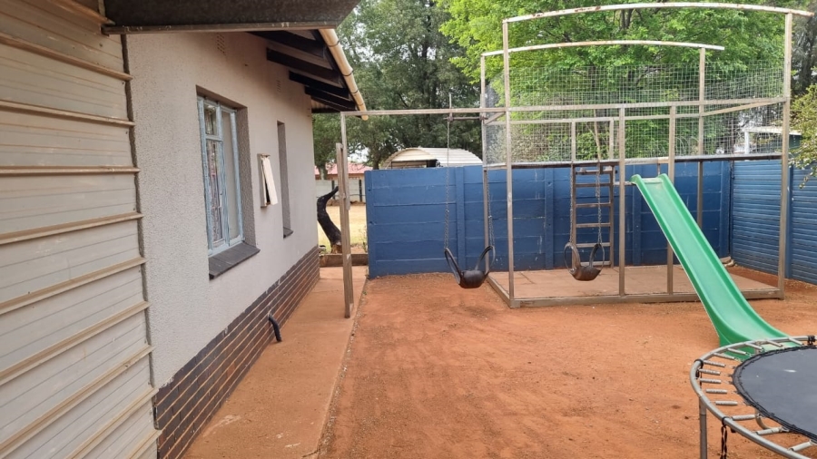 3 Bedroom Property for Sale in Daggafontein Gauteng