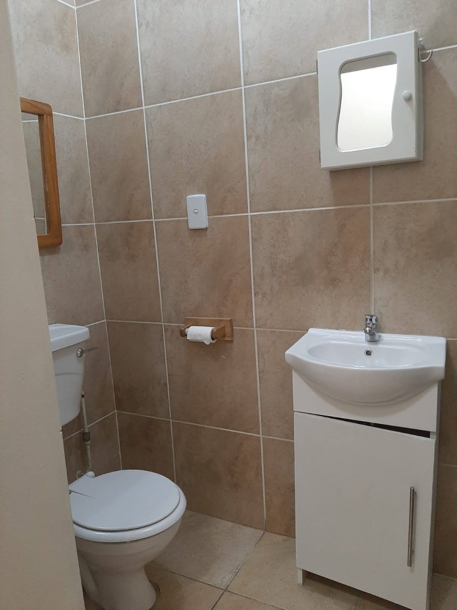 To Let 1 Bedroom Property for Rent in Glenvista Ext 4 Gauteng