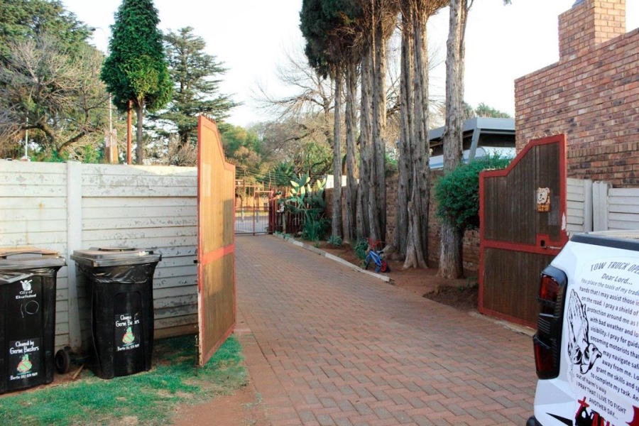 7 Bedroom Property for Sale in Dalview Gauteng