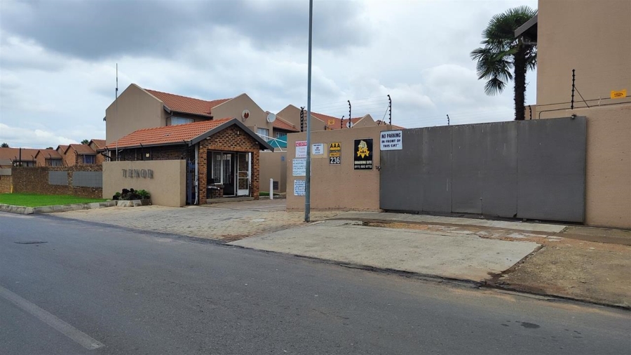 2 Bedroom Property for Sale in Beyers Park Gauteng