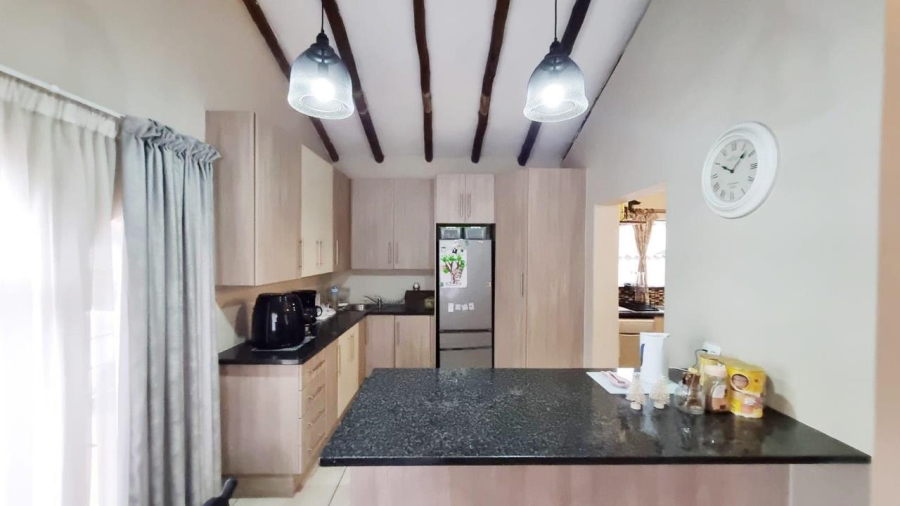 3 Bedroom Property for Sale in Farrarmere Gauteng