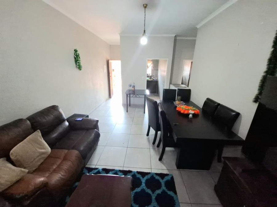 2 Bedroom Property for Sale in Pretoria Gardens Gauteng