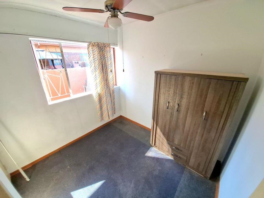 2 Bedroom Property for Sale in Hermanstad Gauteng