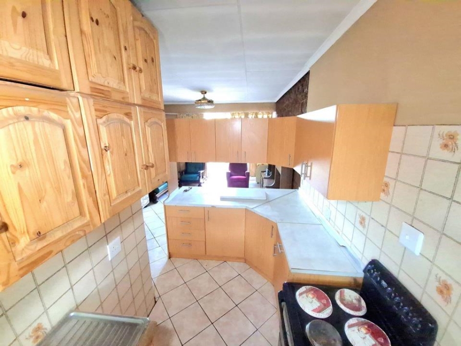 2 Bedroom Property for Sale in Hermanstad Gauteng