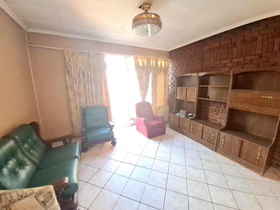 2 Bedroom Property for Sale in Hermanstad Gauteng