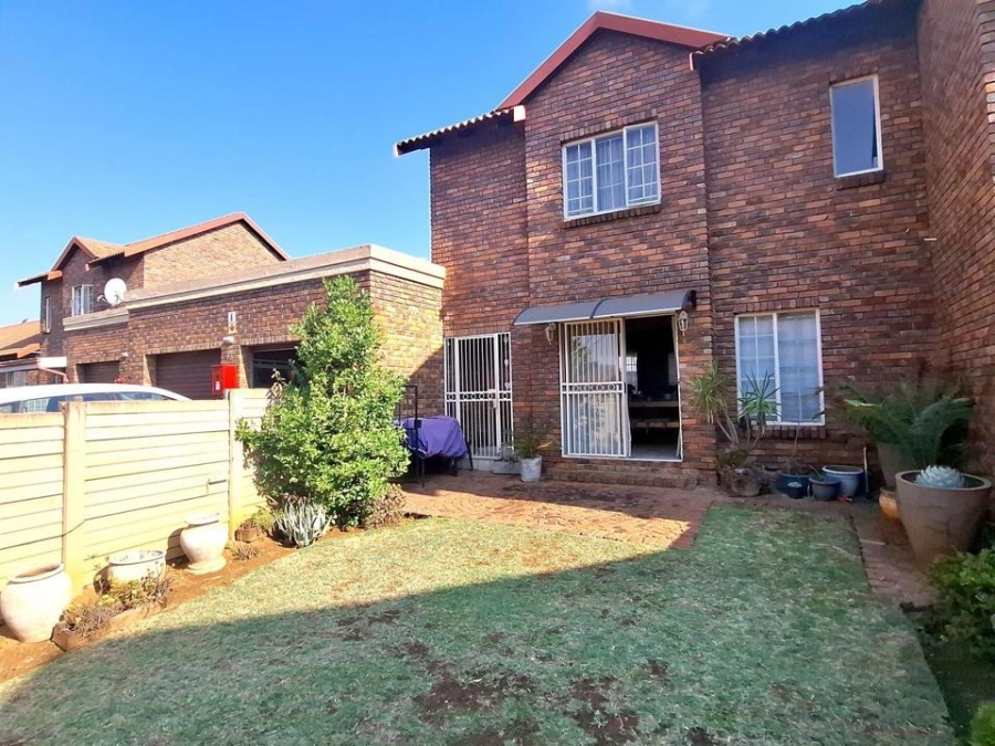 2 Bedroom Property for Sale in Claremont Gauteng