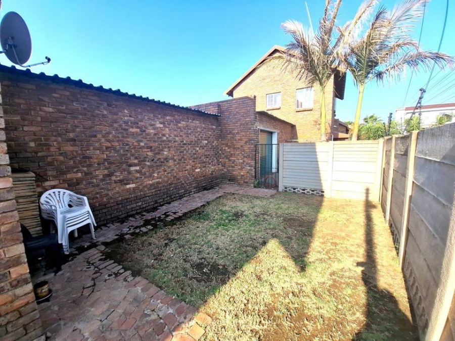 2 Bedroom Property for Sale in Claremont Gauteng