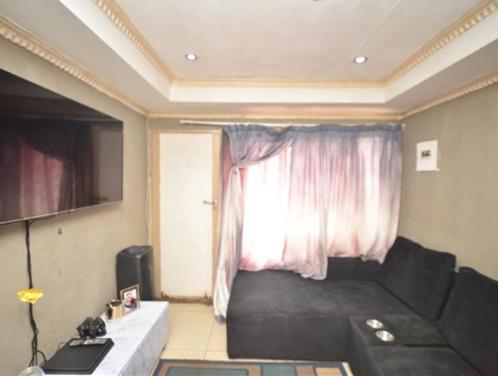 To Let 2 Bedroom Property for Rent in Protea Glen Gauteng