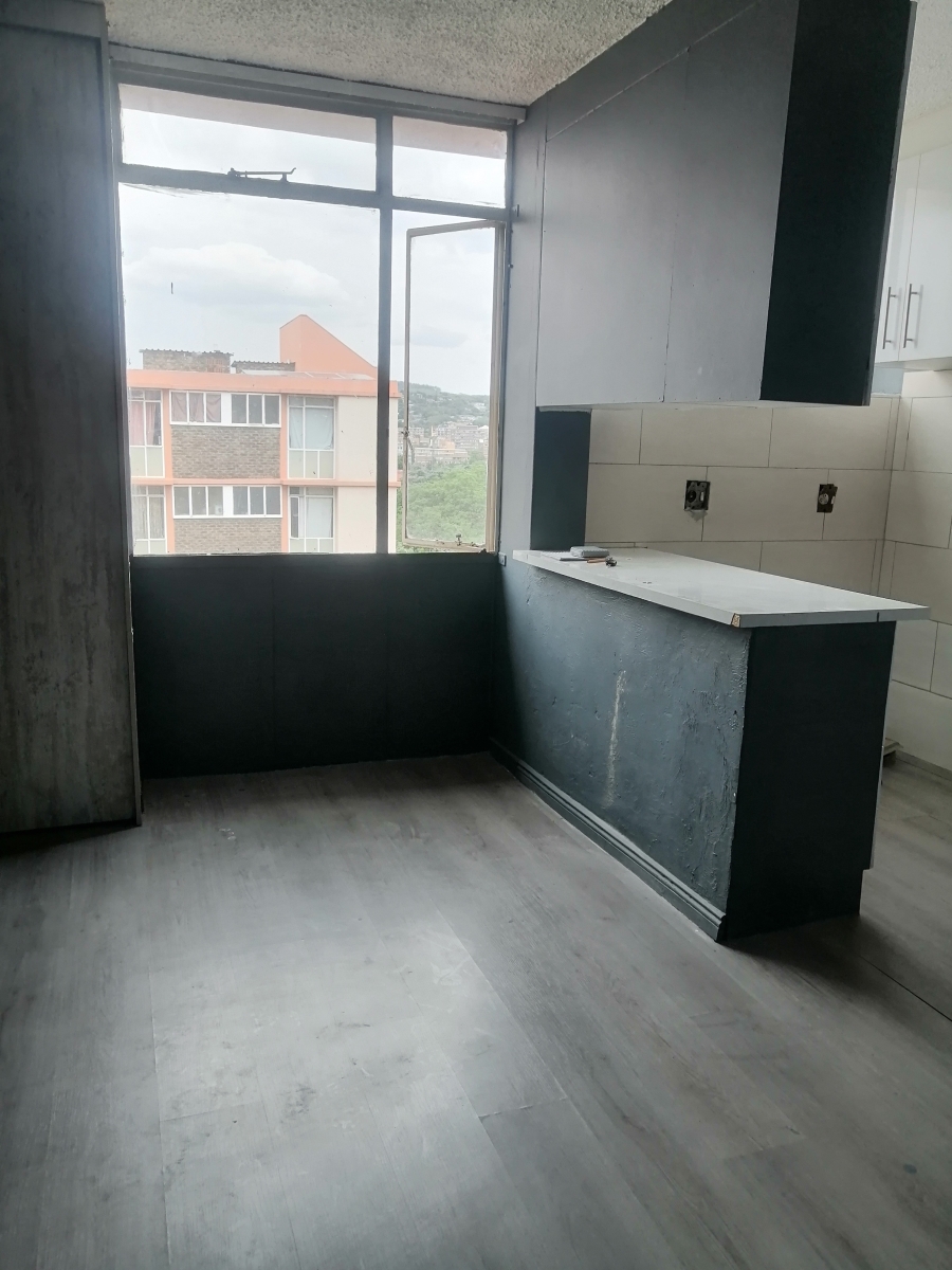 To Let 1 Bedroom Property for Rent in Sunnyside Gauteng