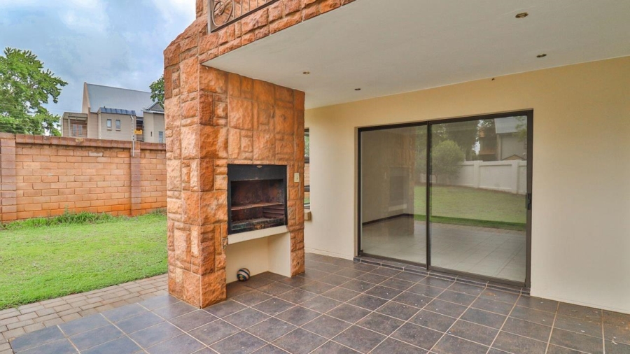 4 Bedroom Property for Sale in Eldo Lakes Estate Gauteng