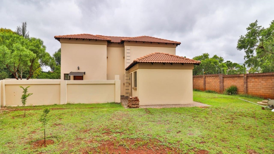 4 Bedroom Property for Sale in Eldo Lakes Estate Gauteng