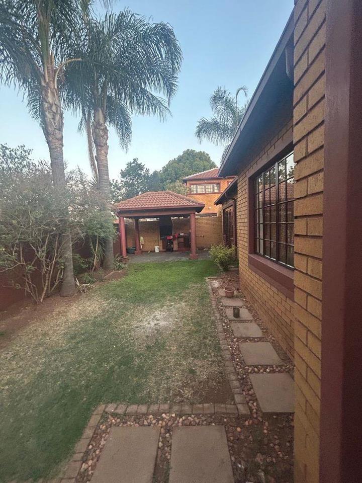 To Let 3 Bedroom Property for Rent in Eldo Glen Gauteng