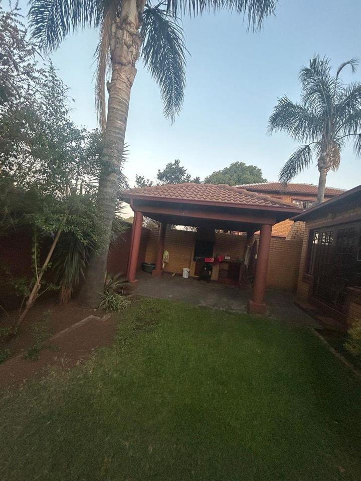 To Let 3 Bedroom Property for Rent in Eldo Glen Gauteng