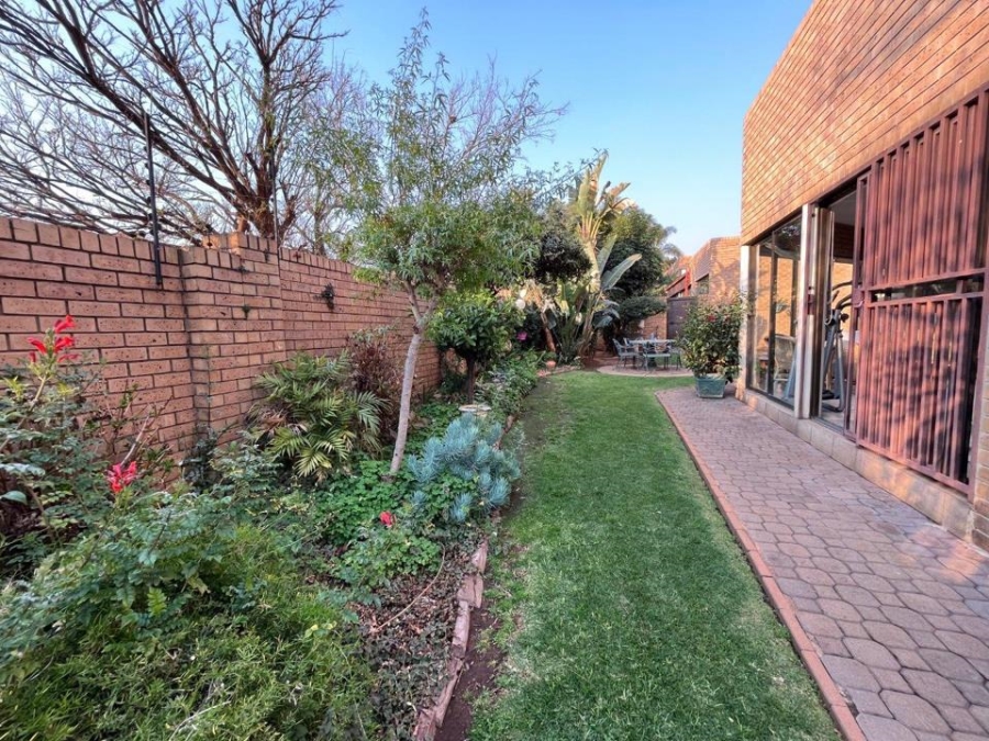 10 Bedroom Property for Sale in Rispark Gauteng