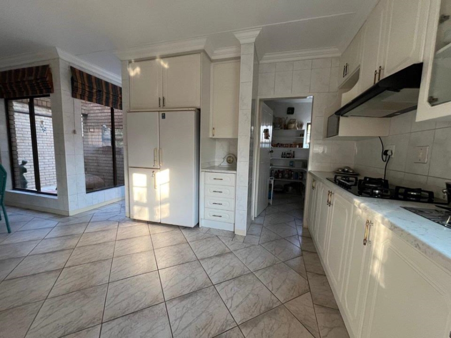 10 Bedroom Property for Sale in Rispark Gauteng