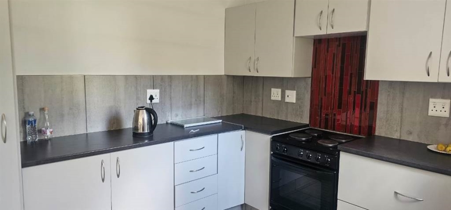 To Let 3 Bedroom Property for Rent in Blue Hills Gauteng