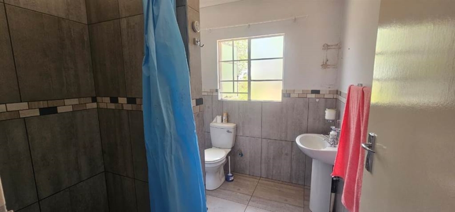 To Let 3 Bedroom Property for Rent in Blue Hills Gauteng