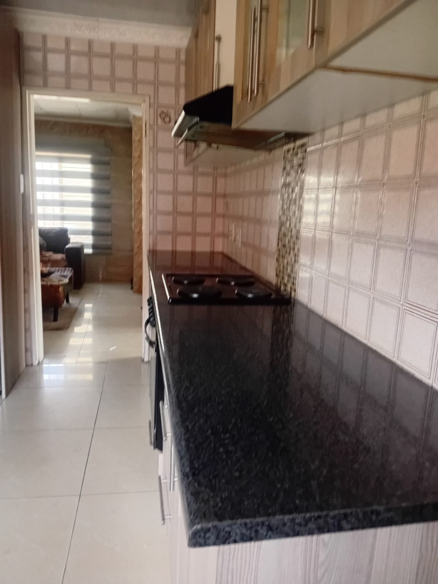 To Let 3 Bedroom Property for Rent in Protea North Gauteng