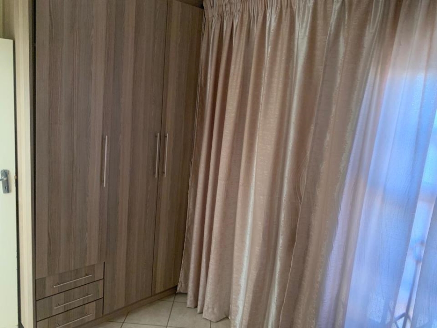 2 Bedroom Property for Sale in The Orchards Gauteng