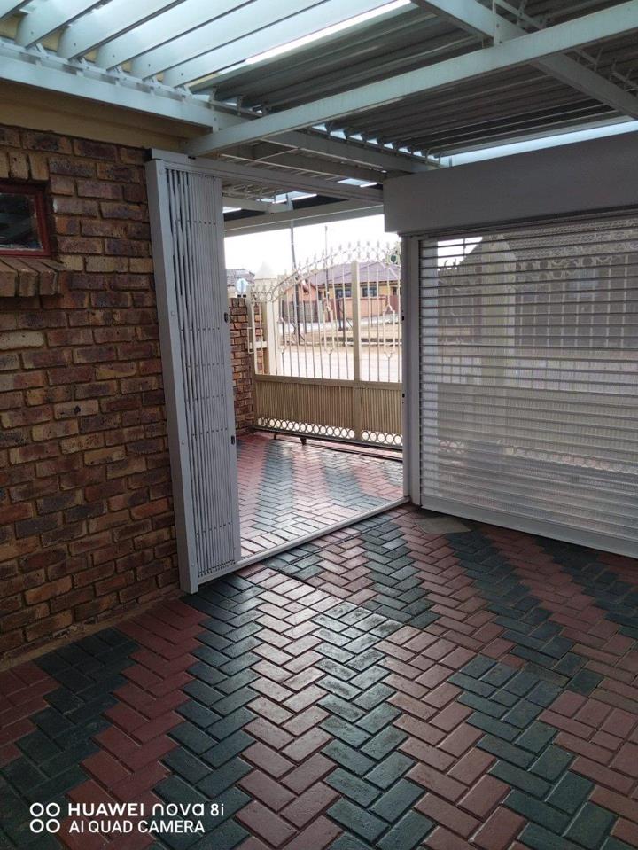 3 Bedroom Property for Sale in Soshanguve XX Gauteng