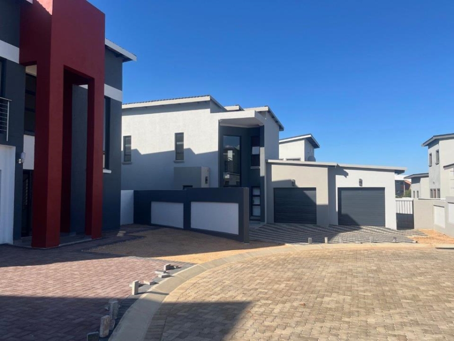 4 Bedroom Property for Sale in Roodepark Eco Estate Gauteng