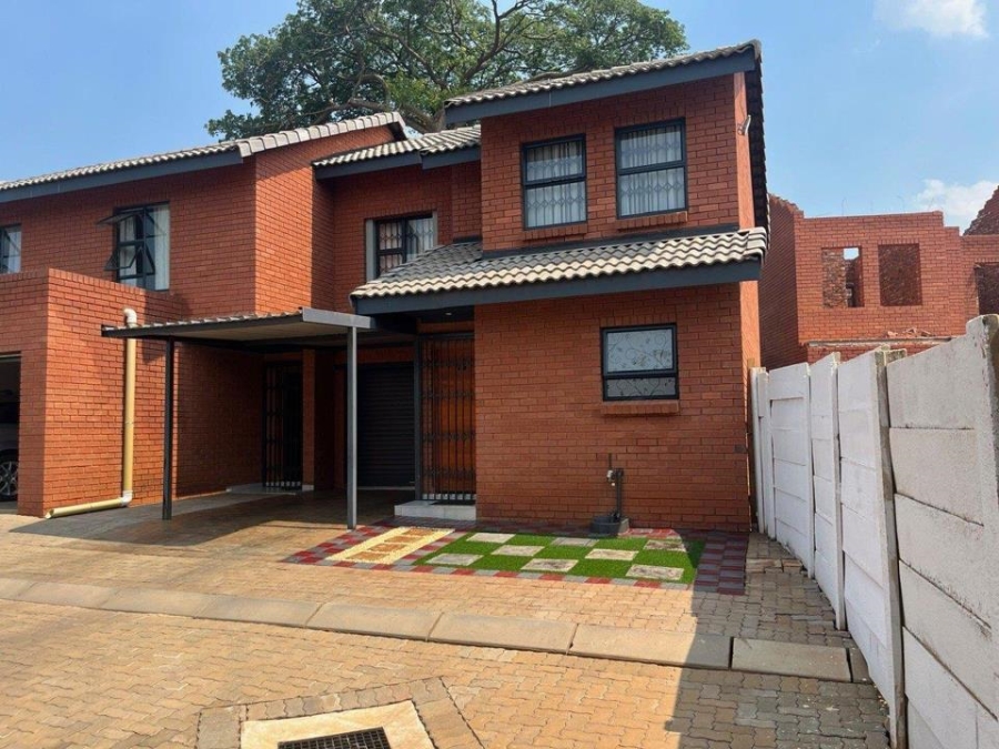 3 Bedroom Property for Sale in Theresa Park Gauteng